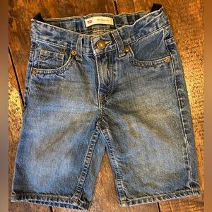 Levi’s Jorts size 5T